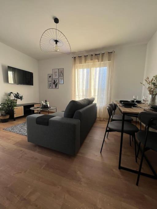 Appartement Proche Disneyland كولوميي المظهر الخارجي الصورة